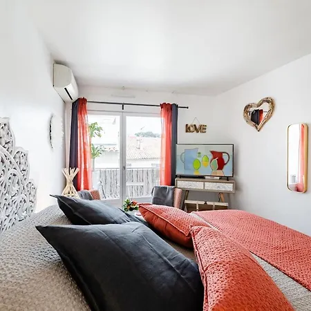 Appartement Centre Avec Parking Sanary-sur-Mer